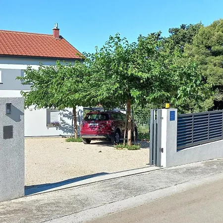 Lastva 1&2 * Sveti Filip i Jakov