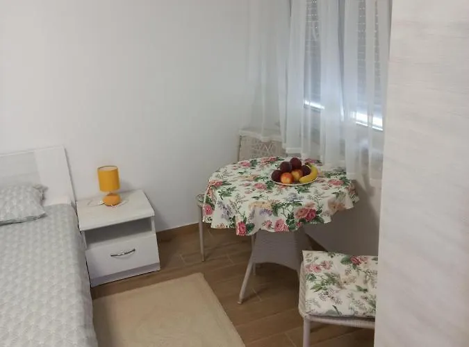 Apartamento Lastva 1&2 *