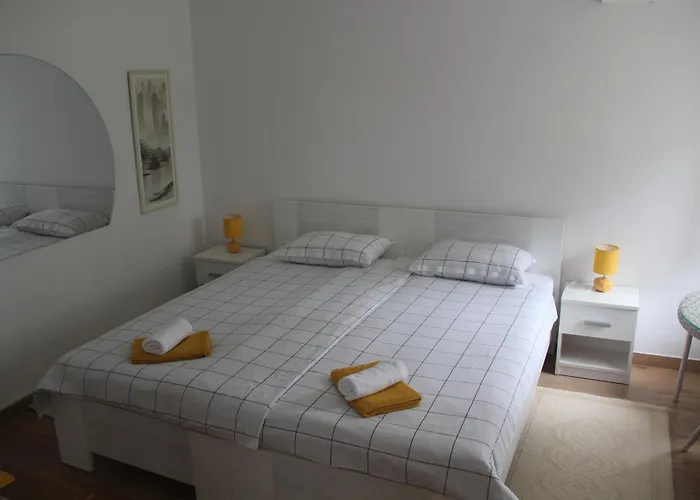 Lastva 1&2 Sveti Filip i Jakov