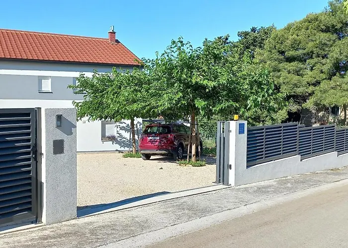 Lastva 1&2 * Sveti Filip i Jakov